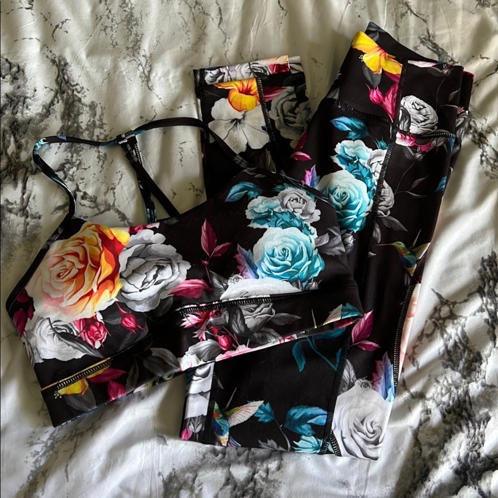 Zyia floral set
